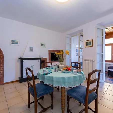 Casa Mira Al 아파트 *